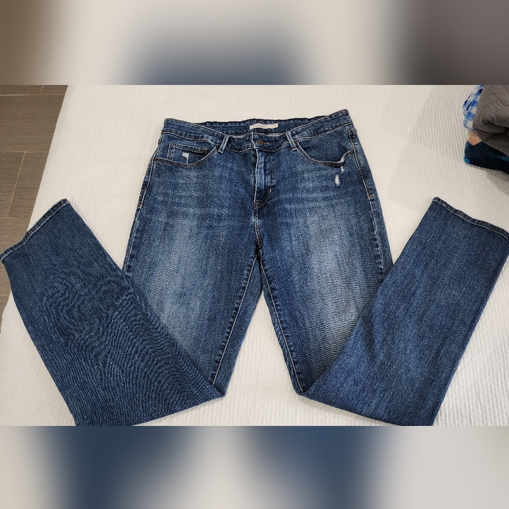 Levi's Jeans Womens Size 32 Mid Rise Skinny Classic - Picture 2 of 5